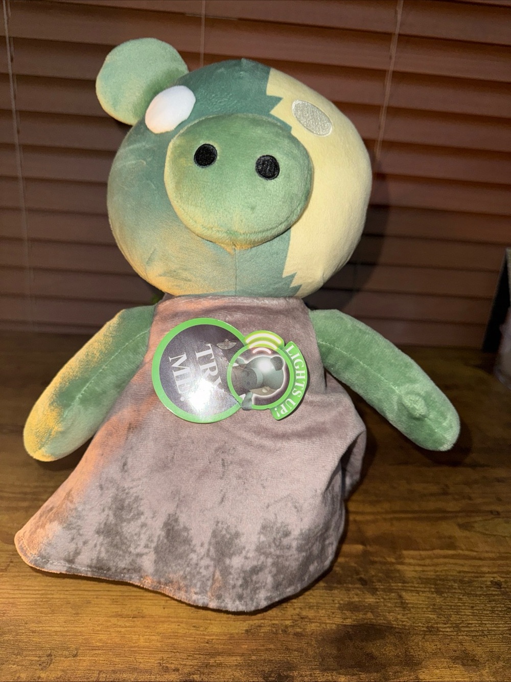 ROBLOX PIGGY Green Patchwork Plush Pig Light-Up TALKS Toy